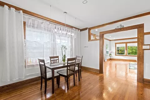 Dining - 183 Northgate Rd, Riverside, IL 60546 photo 2 of 4