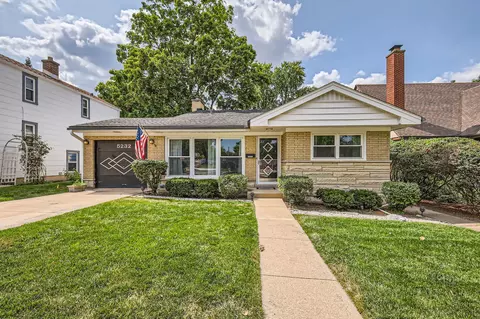 5232 Blodgett Ave, Downers Grove, IL 60515