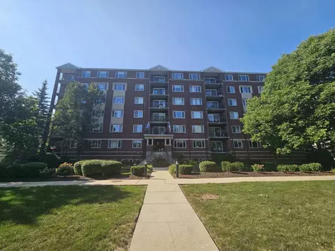 31 E Grove St #707, Lombard, IL 60148