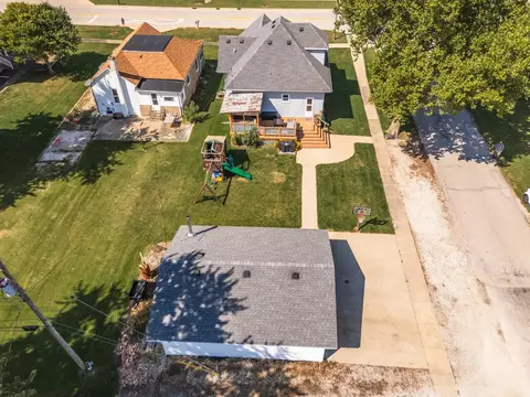 202 W Jackson St, Cullom, IL 60929 photo 4