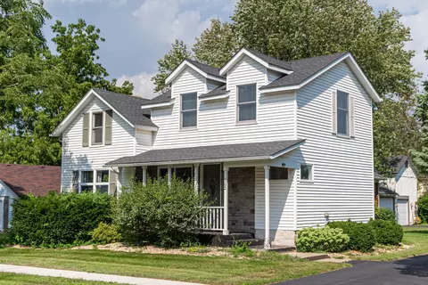 102 N Jefferson Ave, Big Rock, IL 60511