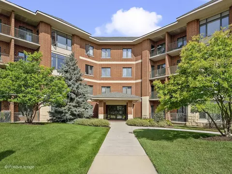 845 E 22nd St #302, Lombard, IL 60148