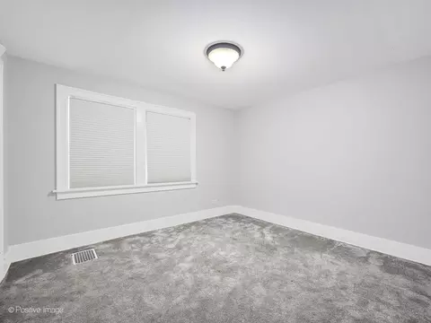 Bedroom - 317 E Lincoln Ave, Wheaton, IL 60187 photo 2 of 4