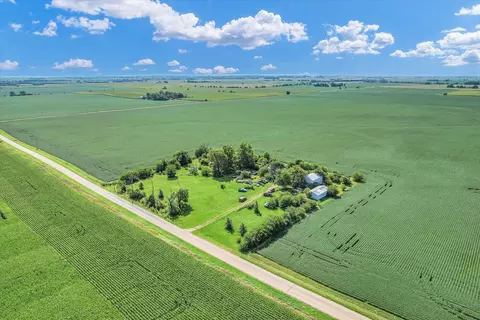 173 E 800n Rd, Gibson City, IL 60936