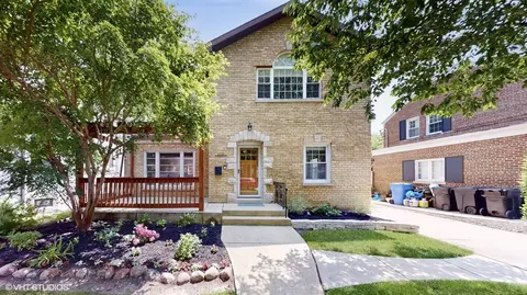 6711 N Loron Ave, Chicago, IL 60646
