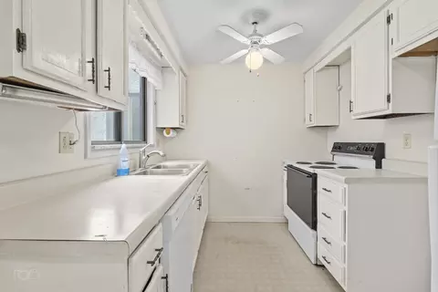 1060 S Nelson Ave #5, Kankakee, IL 60901 photo 8