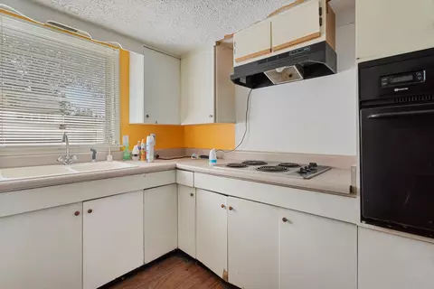 Kitchen - 55 Oak St, Weldon, IL 61882 photo 2 of 2