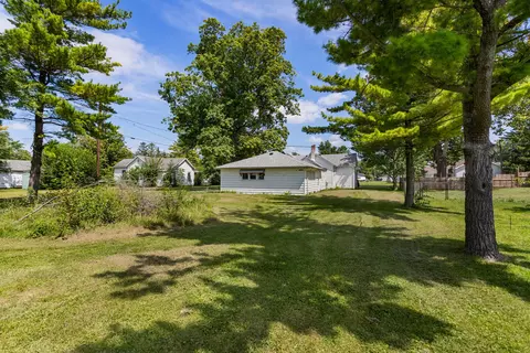 Exterior - 55 Oak St, Weldon, IL 61882 photo 5 of 5