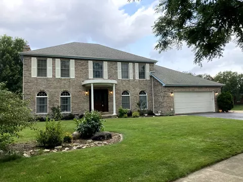 502 Surrey Woods Dr, Saint Charles, IL 60174