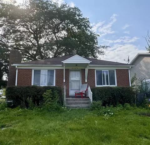 2020 N Frolic Ave, Waukegan, IL 60087