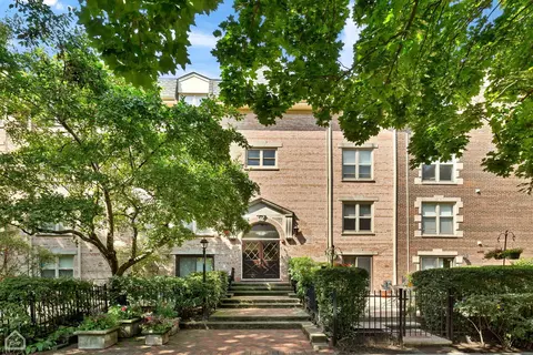 860 Forest Ave #C, Evanston, IL 60202