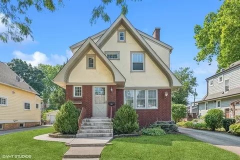 315 W Hawthorne St, Arlington Heights, IL 60004