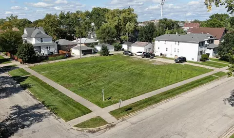 212 S 6th Ave, Maywood, IL 60153