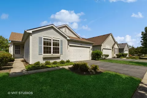 422 Enfield Ln, Grayslake, IL 60030