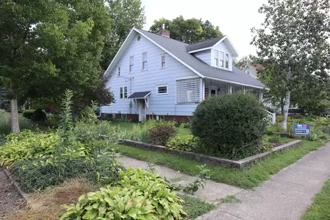 208 Heaton St, Walnut, IL 61376 photo 2