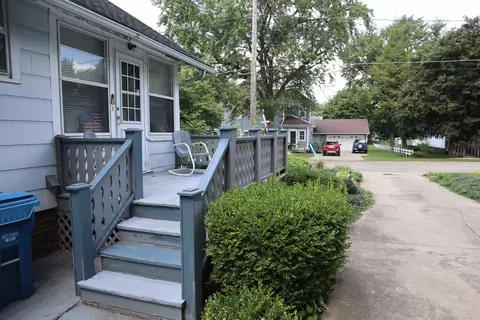 208 Heaton St, Walnut, IL 61376 photo 5