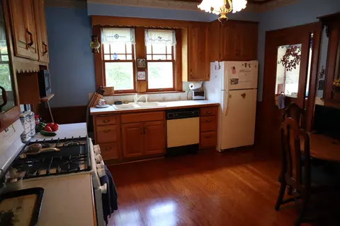 208 Heaton St, Walnut, IL 61376 photo 10