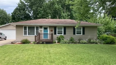 337 Rosalind Rd, Rochelle, IL 61068
