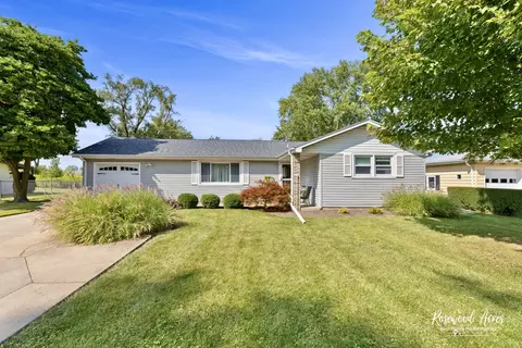 115 E 2740s Rd, Kankakee, IL 60901 photo 2