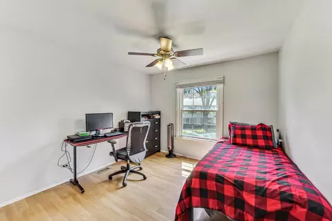 1100 Mount Vernon Ct #C, Wheaton, IL 60189 photo 16