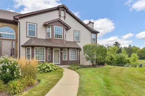 364 Kresswood Dr #9C, West Chicago, IL 60185