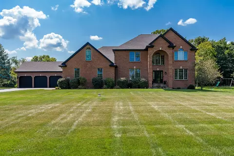 9900 Springborough Rd, Rockford, IL 61107