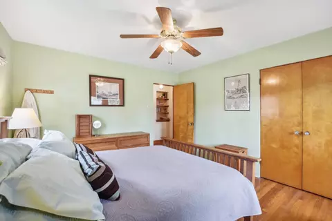 9109 Bartlett Ave, Brookfield, IL 60513 photo 12