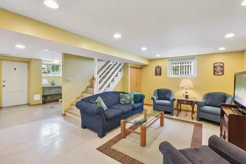 9109 Bartlett Ave, Brookfield, IL 60513 photo 24
