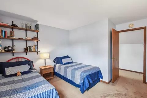 9109 Bartlett Ave, Brookfield, IL 60513 photo 20