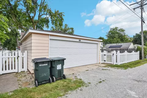 9109 Bartlett Ave, Brookfield, IL 60513 photo 33