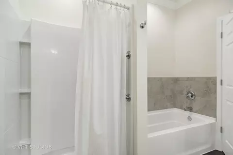 Bath - 924 Baltimore St, Mchenry, IL 60050 photo 2 of 3