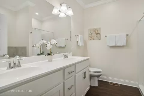 Bath - 924 Baltimore St, Mchenry, IL 60050 photo 1 of 3
