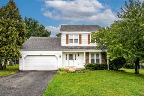 914 Montana Rd, Cary, IL 60013