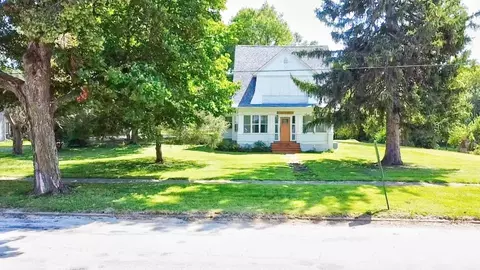212 W Jones St, Milford, IL 60953