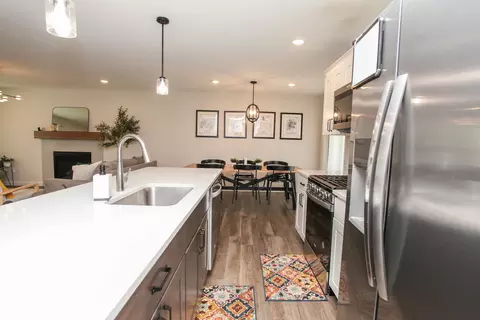Kitchen - 5 Fedor Cir, Bloomington, IL 61705 photo 5 of 6