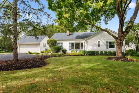 20802 N Exmoor Ave, Barrington, IL 60010