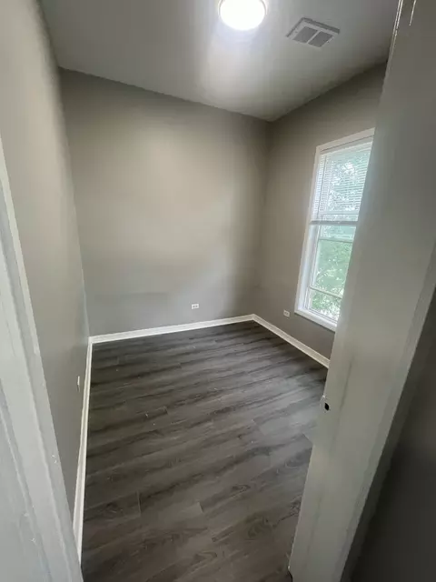 33 E 100th St, Chicago, IL 60628 photo 8