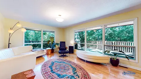 300 Kohl Ave, Spring Grove, IL 60081 photo 8