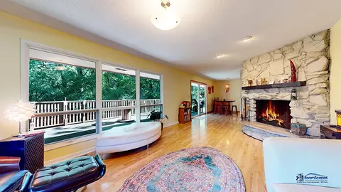 300 Kohl Ave, Spring Grove, IL 60081 photo 7