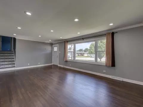 1030 Poplar Ln, Bartlett, IL 60103 photo 5