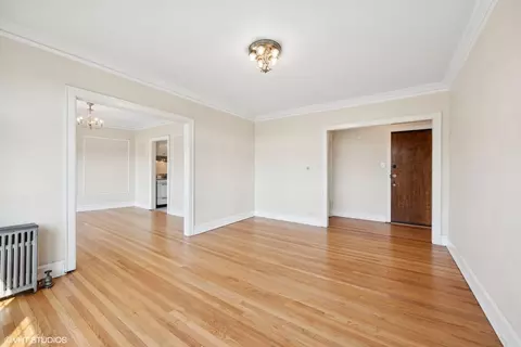 Living - 1518 E 59th St #3A, Chicago, IL 60637 photo 4 of 8