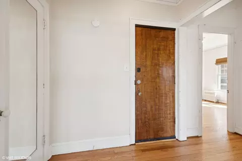 Entry Way - 1518 E 59th St #3A, Chicago, IL 60637 photo 2 of 2