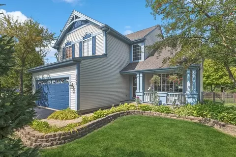 895 Tylerton Cir, Grayslake, IL 60030