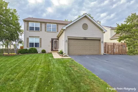 4831 Thistle Ln, Lake In The Hills, IL 60156