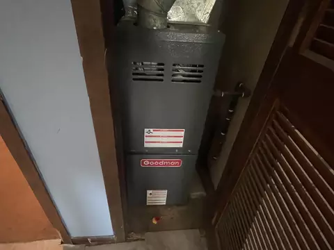 Entry Way - 1233 S Union St, Aurora, IL 60505 photo 1 of 1