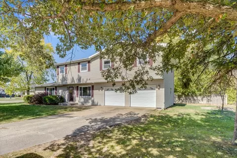 655 W Franklin St, Paxton, IL 60957