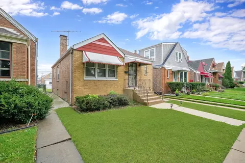 6811 S Karlov Ave, Chicago, IL 60629