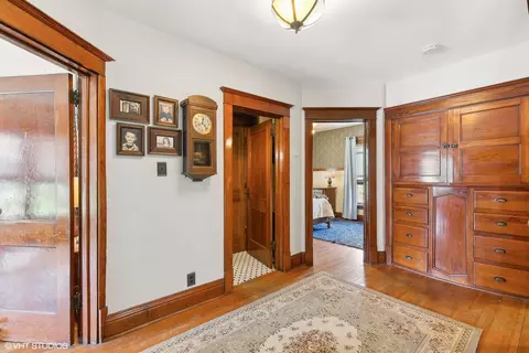 Entry Way - 301 E Corning Ave, Peotone, IL 60468 photo 2 of 2