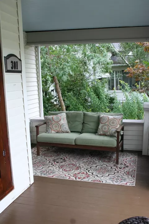 Exterior - 301 E Corning Ave, Peotone, IL 60468 photo 5 of 16