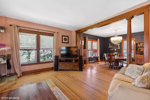 Living - 301 E Corning Ave, Peotone, IL 60468 photo 1 of 3
